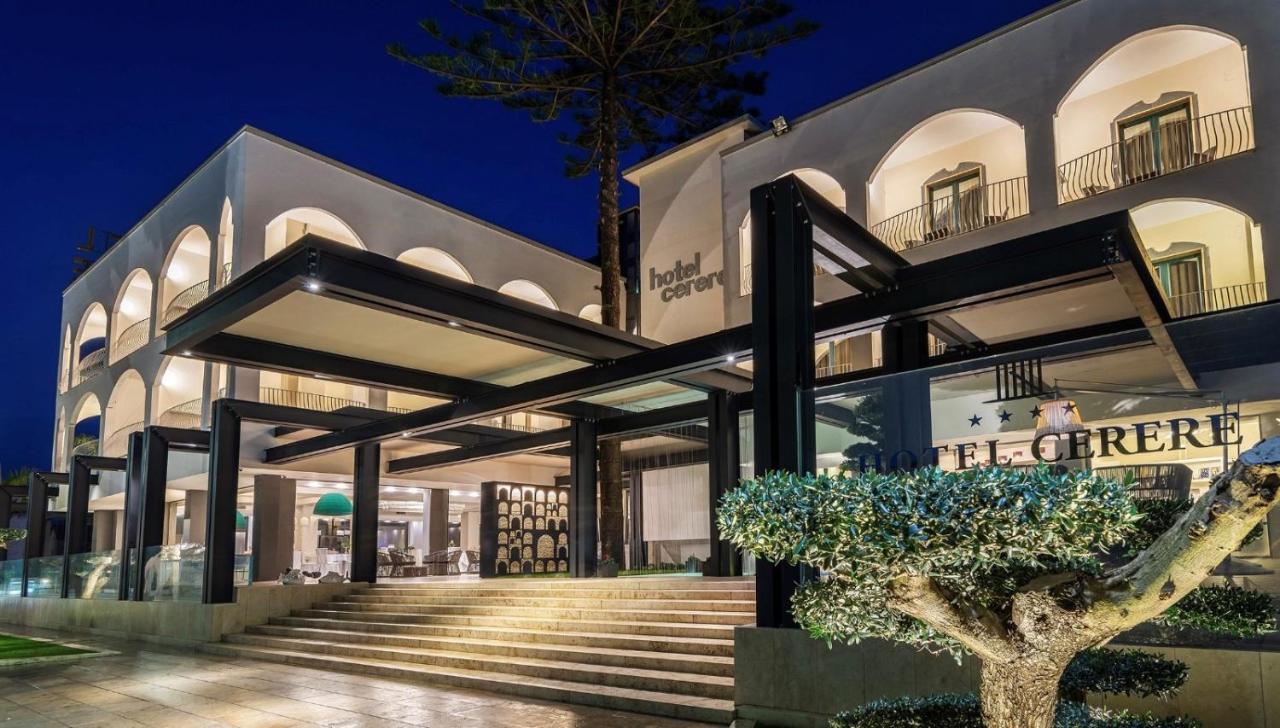 Hotel Cerere بييسْتوم المظهر الخارجي الصورة