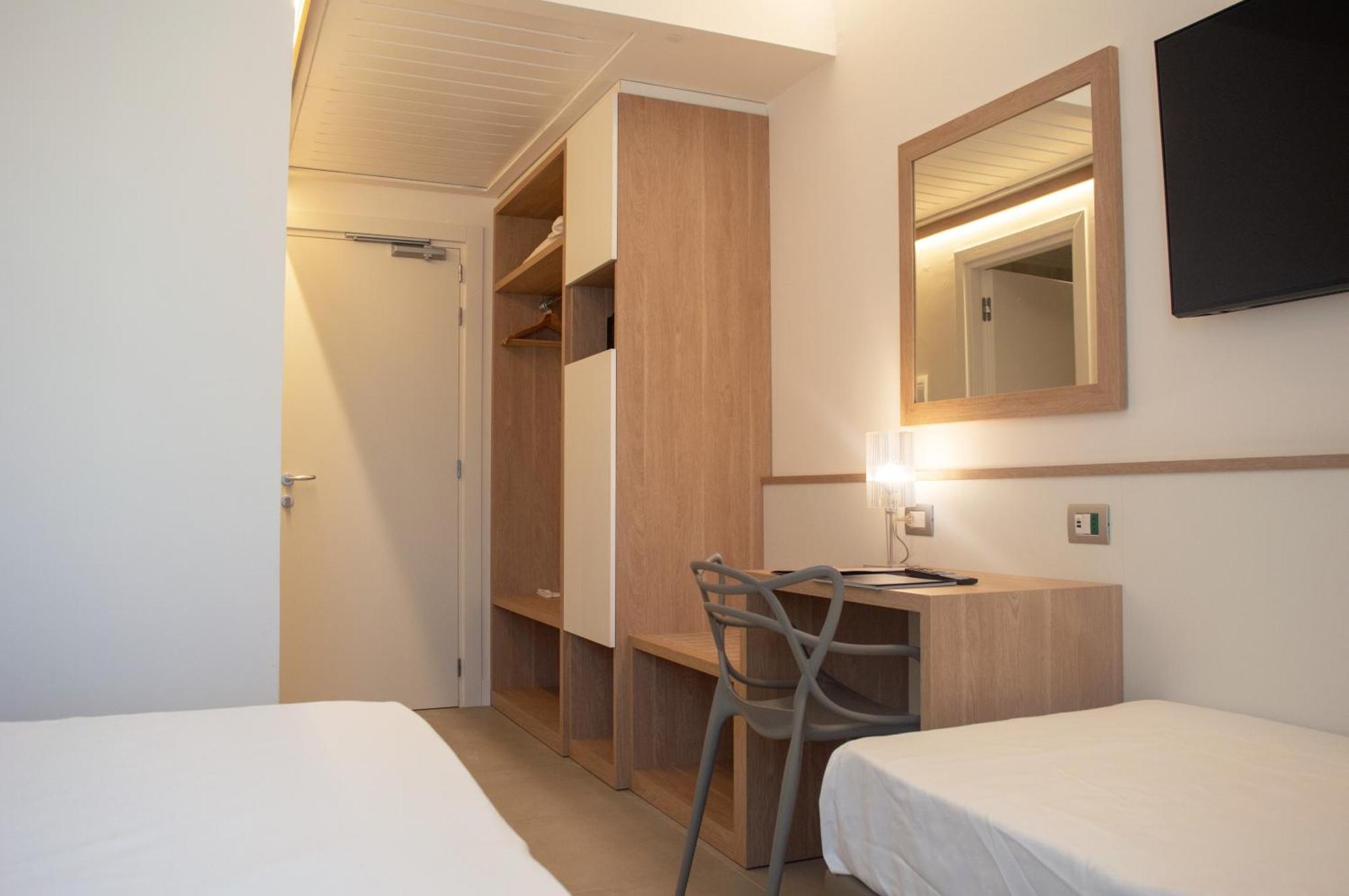Hotel Cerere بييسْتوم المظهر الخارجي الصورة